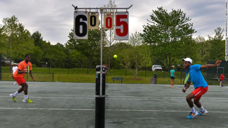 绝对主动地 绝对主动地